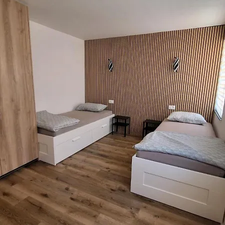 Motel Sleep House *